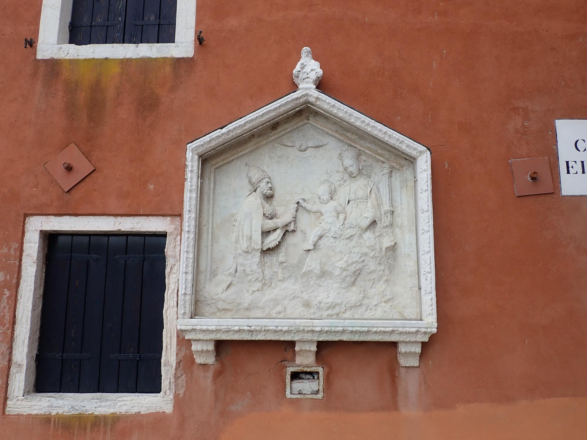 High relief – Fondamenta Quintavalle 58